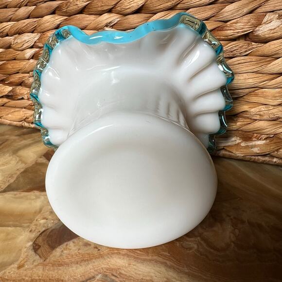 Blue Ruffled Fenton - Picture 4 of 8